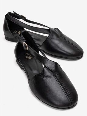 Women's Black Leather Slingback Flats with Ankle Strap
